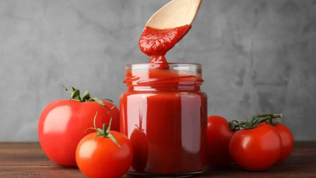 نشانه های خراب شدن رب گوجه