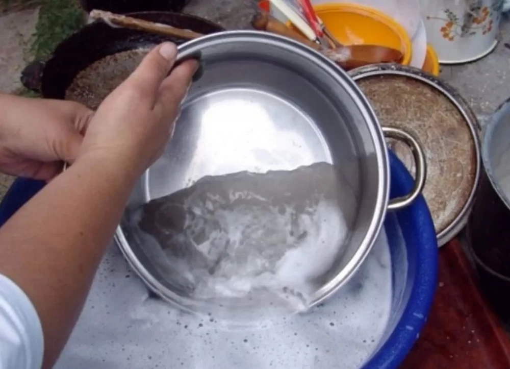 سفید کردن قابلمه روحی