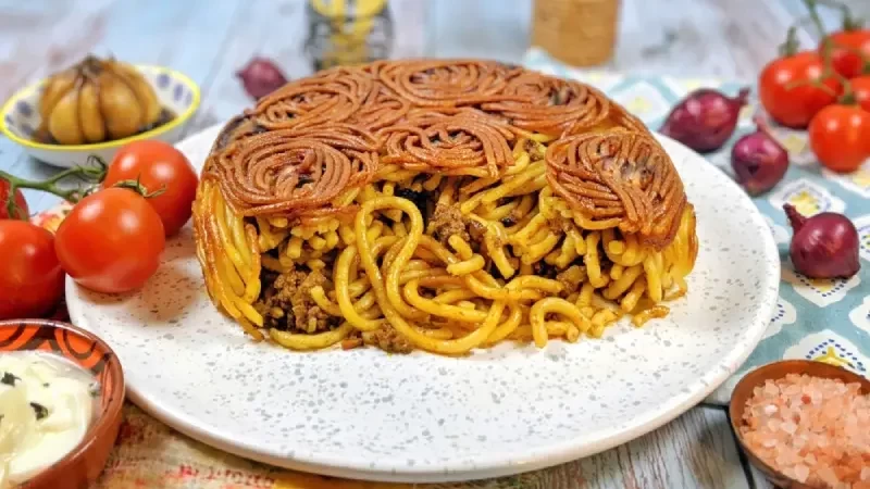 ماکارونی ایرانی با گوشت