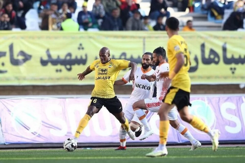 بازی سپاهان و مس رفسنجان