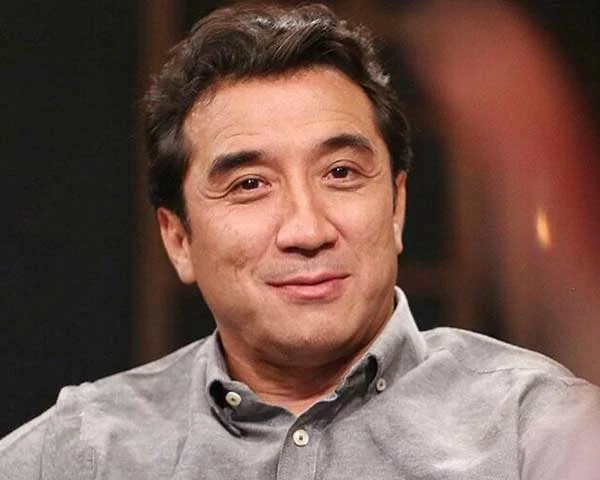 بیوگرافی خداداد عزیزی