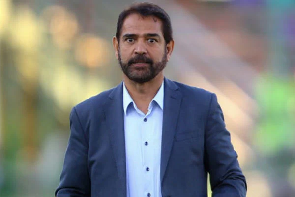 بیوگرافی فیروز کریمی
