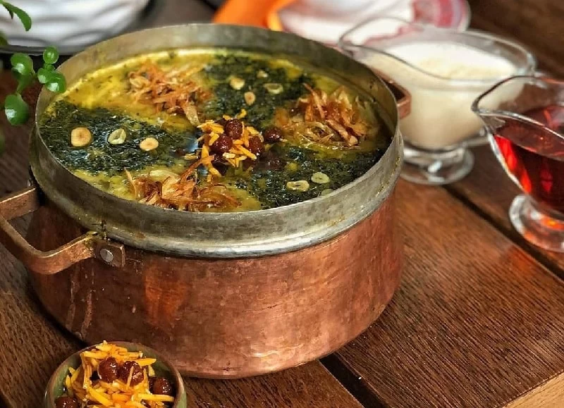 کالری و ارزش غذایی آش رشته