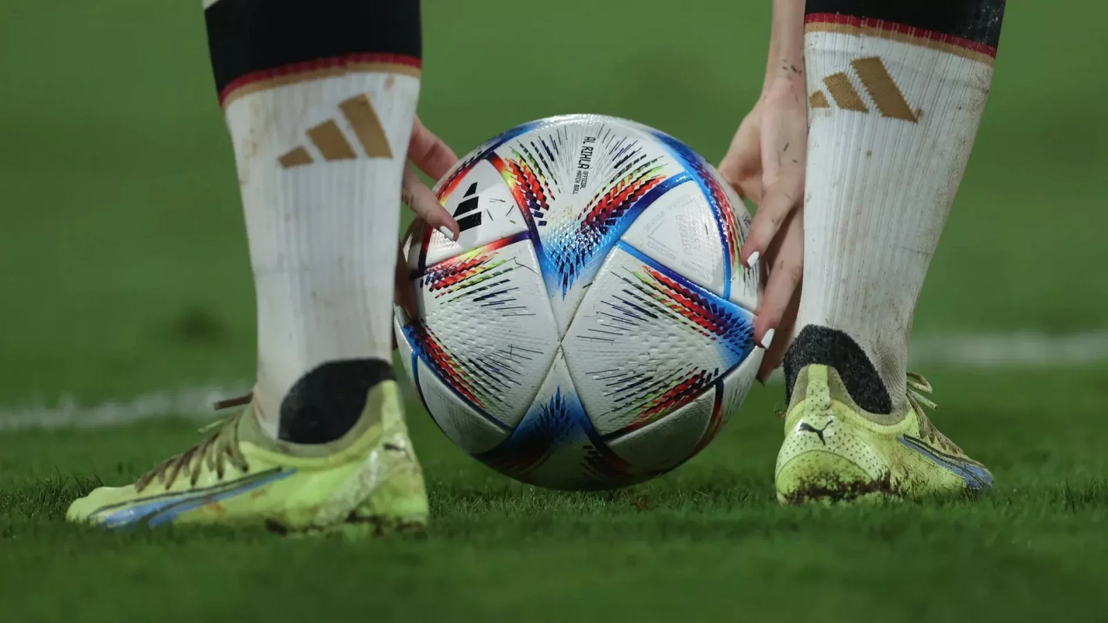 زمان بازی جمهوری ایرلند و مجارستان در مقدماتی جام جهانی (اروپا)