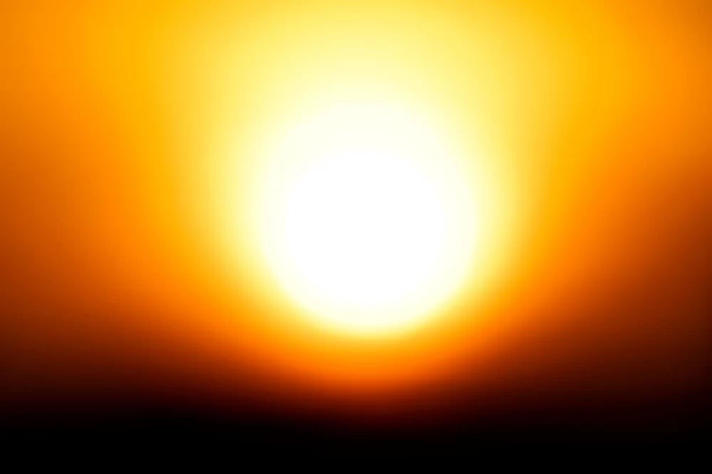 عکس واقعی خورشید و ماه