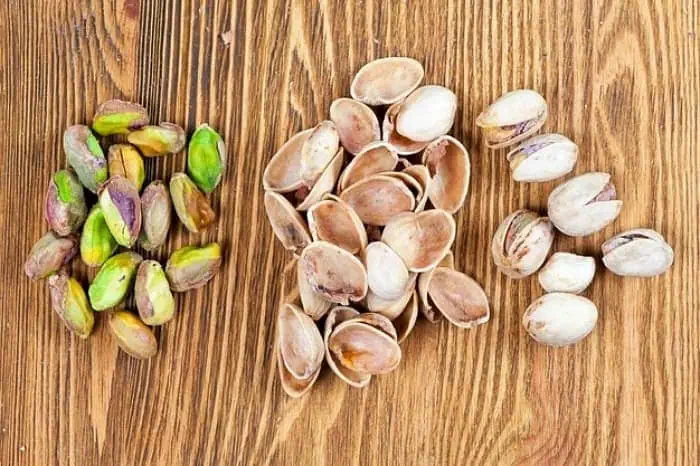 خندان کردن پسته های در بسته