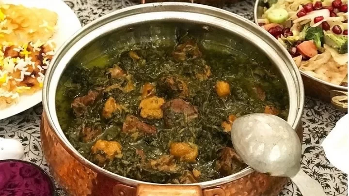 کالری خورشت آلو اسفناج