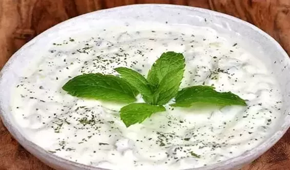 کالری ماست و خیار