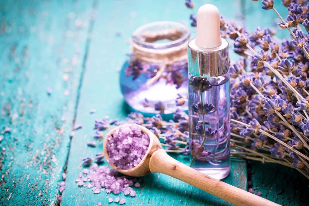 بهترین روغن تقویت مژه