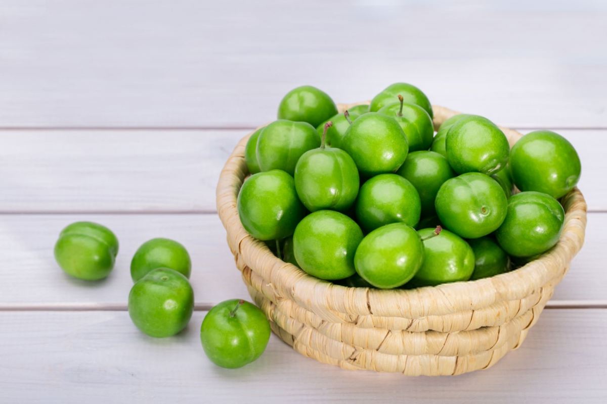 کالری و ارزش غذایی گوجه سبز