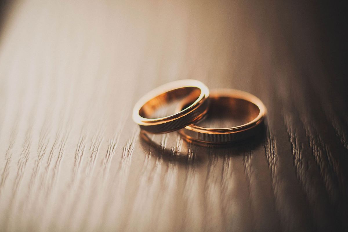 حلقه ازدواج طلا بهتر است یا نقره؟