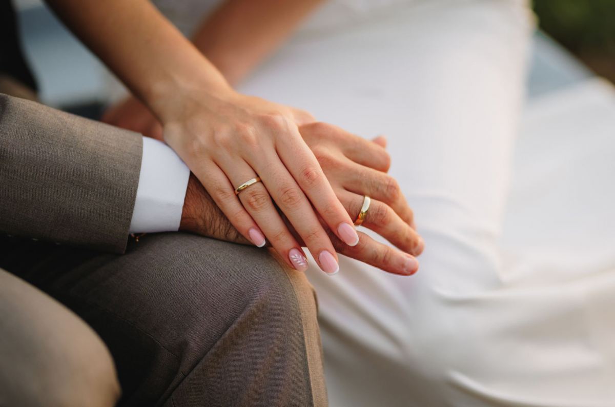 حلقه ازدواج طلا بهتر است یا نقره؟