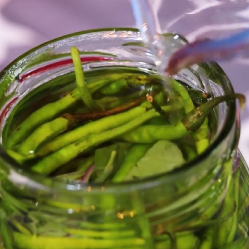 تهیه ترشی فلفل در خانه