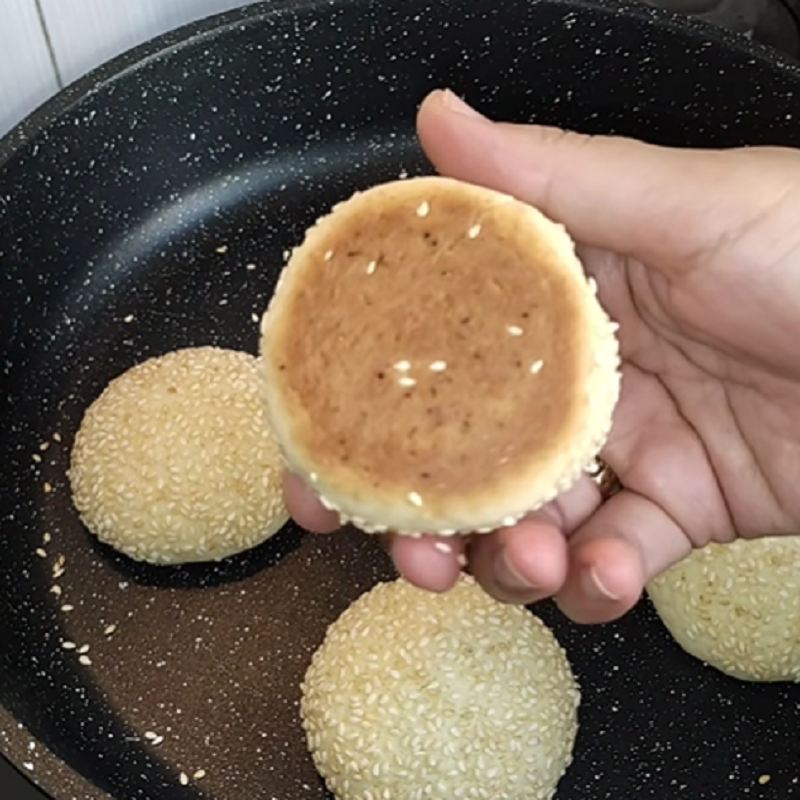 دستور تهیه کلوچه کنجدی بدون فر