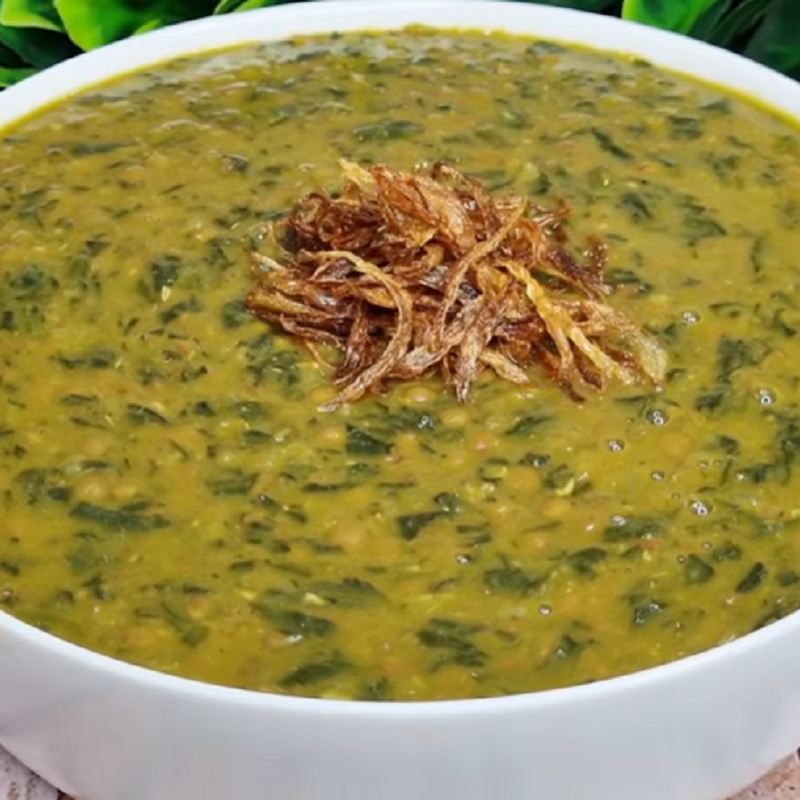 طرز تهیه عدسی اسفناج با ماش