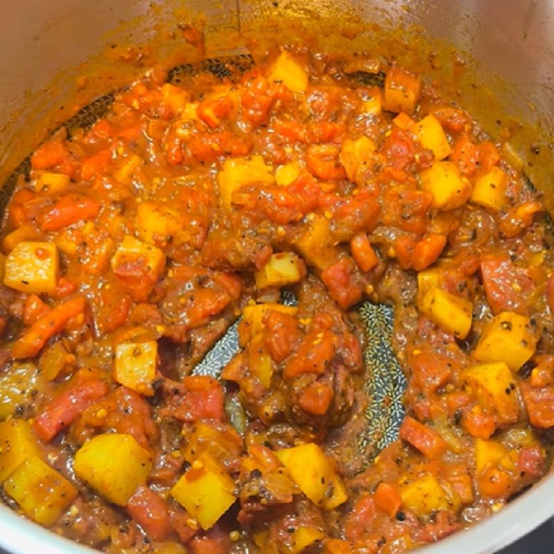 گوجه و رب را تفت دهید