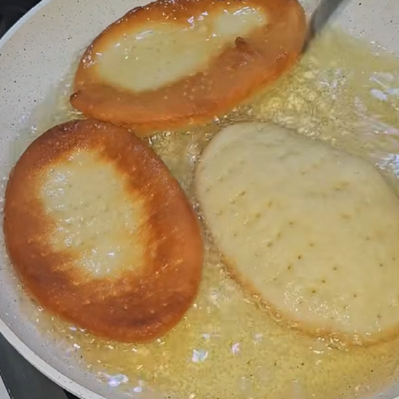 نان ها را در روغن برگردانید