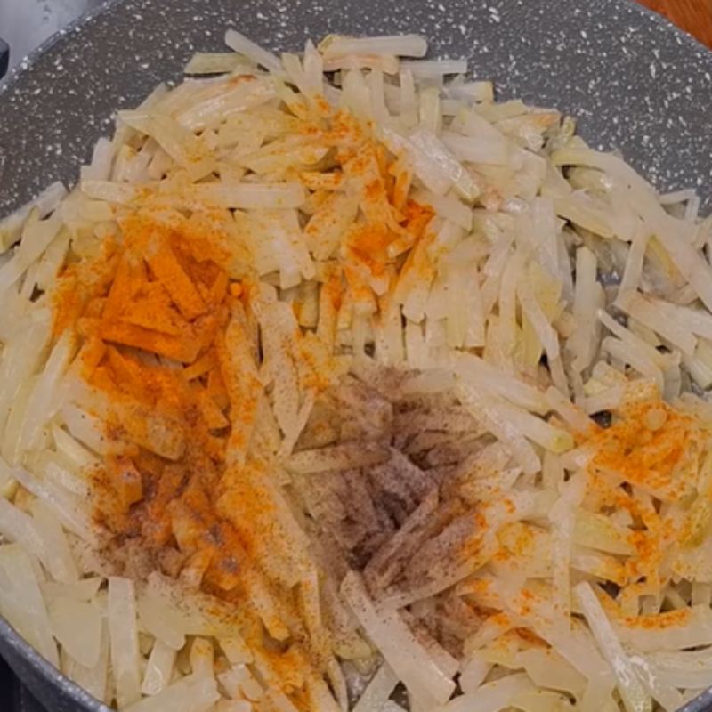 کلم را با ادویه تفت دهید