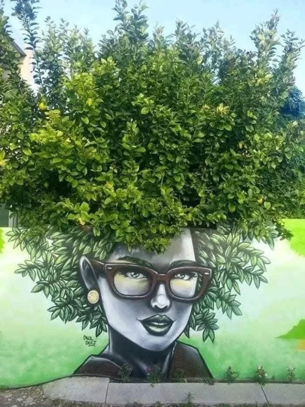 نقاشی روی دیوار