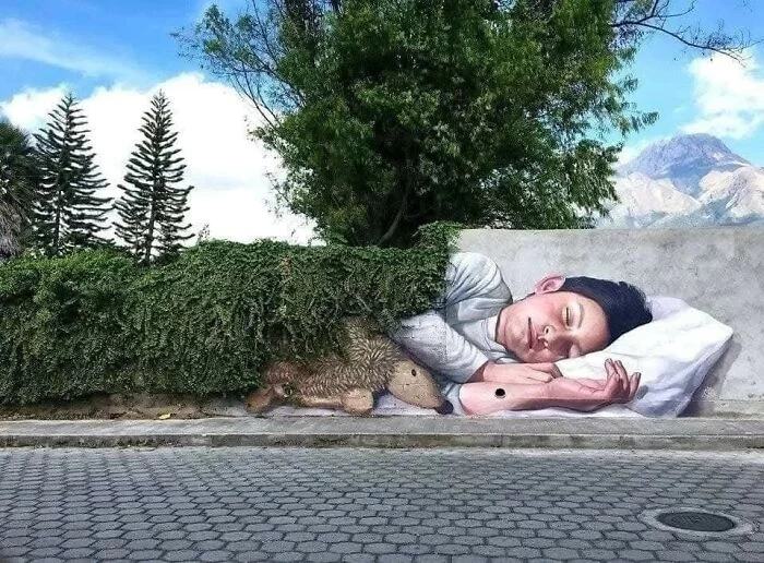 نقاشی روی دیوار
