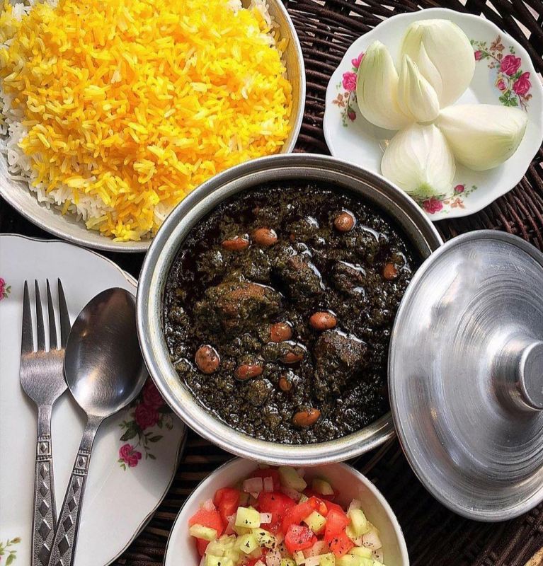 قرمه سبزی بدون گوشت
