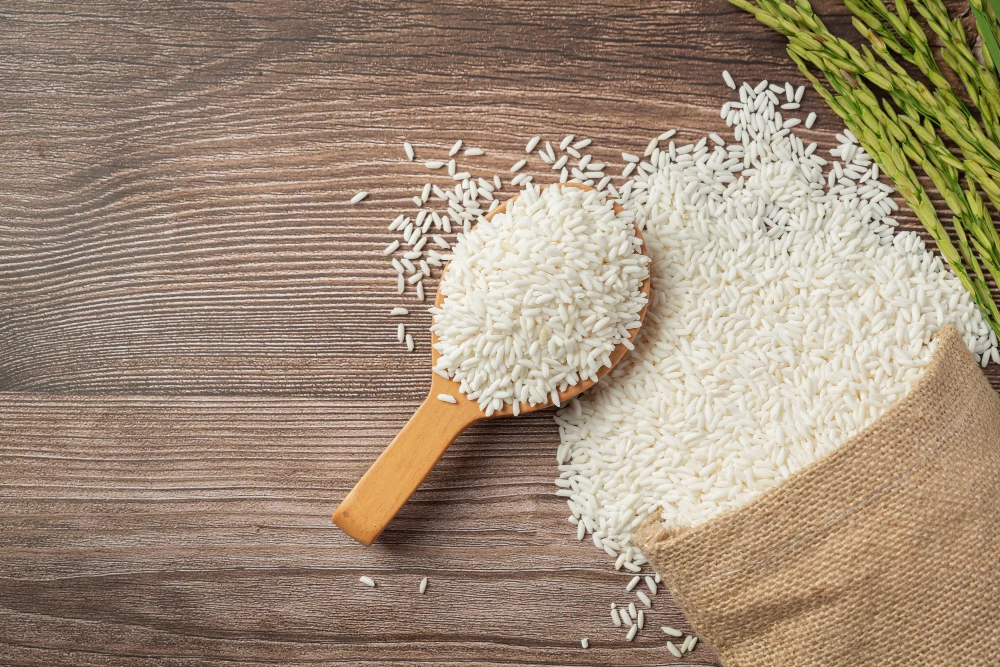 ۵ ترفند برای پخت برنج مجلسی و دانه دانه! راز پخت برنج خوش عطر و آبروداری جلوی مهمان ها