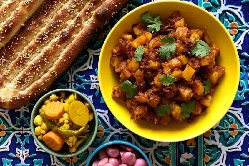 طرز تهیه دو پیازه آلو