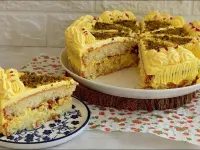 طرز تهیه کیک بستنی زعفرانی