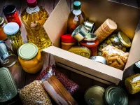 مواد غذایی ضروری برای ذخیره در دوران جنگ و روش نگهداری آن ها