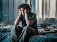 اصطلاح Hangover چیست؟ معنی خماری و سوشال هنگاور