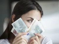 ۱۰ عادت مهم که شما را در مسیر ثروت قرار می دهد!