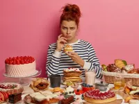6 ترفند هوشمندانه برای کاهش هوس شیرینی