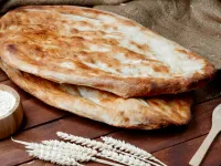 روش درستِ گرم کردن نان فریز شده در مایکروفر!