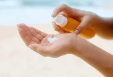 با ضد آفتاب فیزیکی محافظی طبیعی برای پوست آشنا شوید