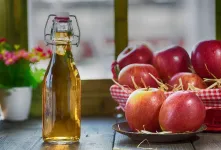 چگونه سرکه می‌تواند به بهبود علائم افسردگی کمک کند؟