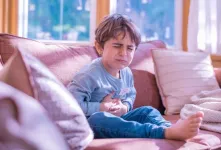 سردی معده کودک با چه علائمی همراه است ؟