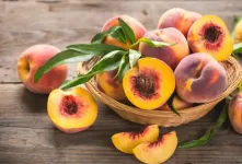 هلو برای افراد مبتلا به دیابت خوب است یا بد ؟