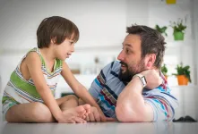 تقویت مهارت خوب گوش دادن در کودکان با این چند روش !
