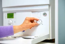 دلایل و راه حل های سر و صدای آبگرمکن دیواری