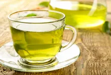چای سبز برای بیماران اعصاب و روان ممنوع !
