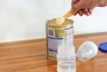 ترکیب دو شیر خشک با هم / آیا خطرناک است ؟