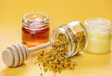تفاوت ژل رویال و عسل / کدام یک برای شما بهتر است ؟