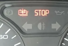 علت اصلی روشن شدن چراغ STOP در حالت های مختلف