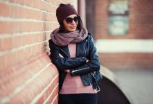 استایل جکت چرم زنانه؛ ۱۰ ترکیب شیک و کاربردی