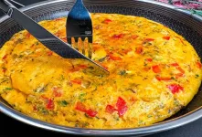 طرز تهیه میان وعده جذاب با سیب زمینی و تخم مرغ