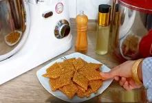 طرز تهیه سوهان کنجدی مقوی و خوشمزه / فقط با ۳ قلم مواد ساده