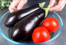 طرز تهیه گوجه بادمجان / دستور پخت بادمجان جایگزین خوشمزه برای گوشت و برنج