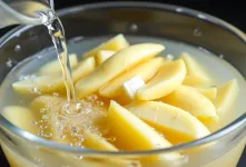 دیگه سیب زمینی سرخ نکن / طرز تهیه سیب زمینی سرخ شده فرانسوی با آب بدون نیاز به روغن