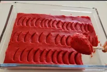 طرز تهیه رب گوجه بدون نیاز به پختن و جوش آمدن / تا سالها رب گوجه سالم میماند