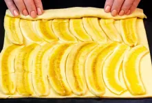 طرز تهیه شیرینی عصرانه فقط با ۱ عدد موز